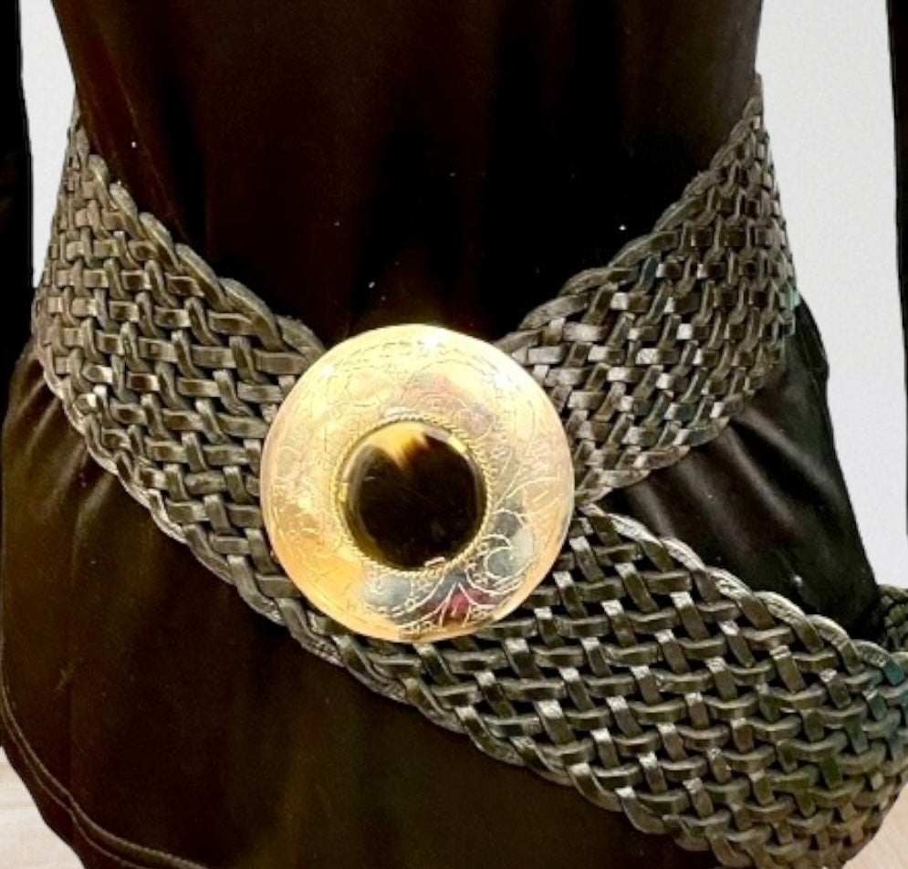 Cinturón de cuero trenzado ancho